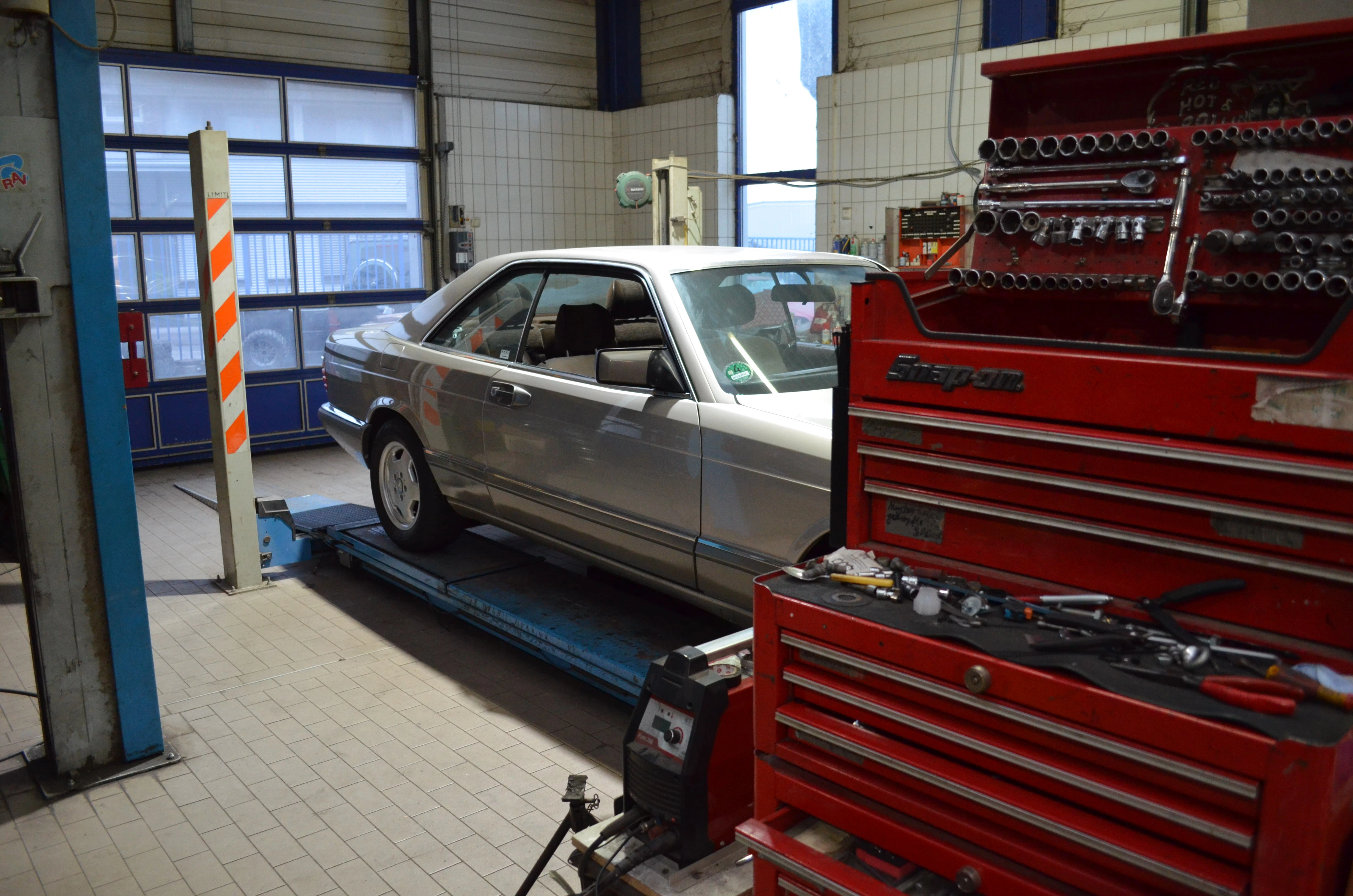 Mercedes-Benz 500 SEC, build impression 1